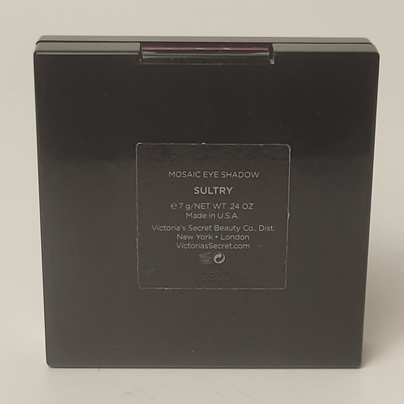 Victoria secret very sexy mosaic eyeshadow - Picture 3 of 5